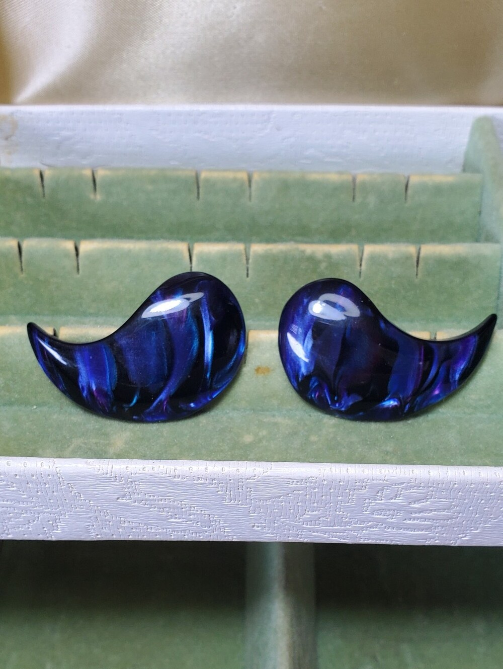Vintage Blue and Purple Resin Drop Earrings